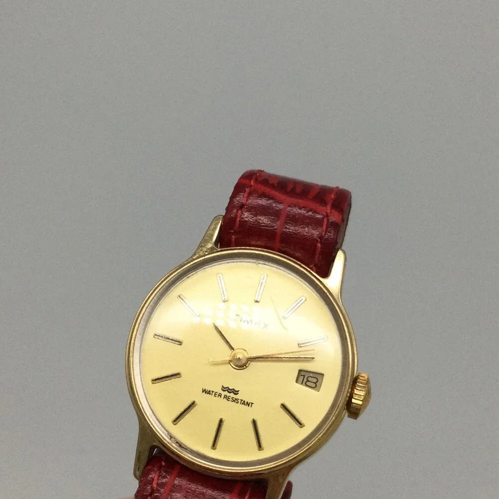 Vintage Timex Womens Watch 25mm Champagne Dial Date Red Leather Manual Wind